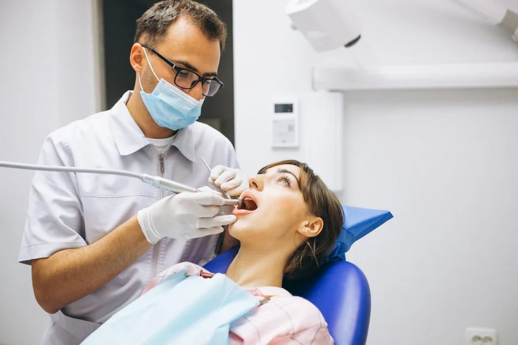 Broken Tooth Treatment in Lahore